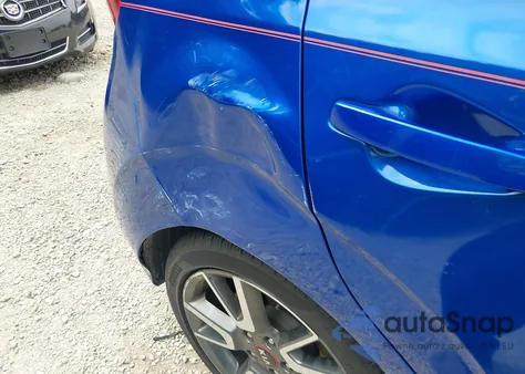 2020 Kia Soul Gt-Line z USA, uszkodzony, nr VIN KNDJ63AU3L7019739